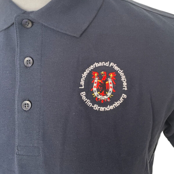 Herren Polo Piqué mit Stickerei Logo Landesverband Pferdesport Berlin-Brandenburg e.V. - Abverkauf – Bild 6