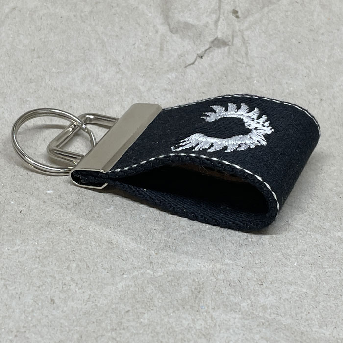 Edler Schlüsselanhänger mit Logostickerei Schwarze Ritter zu Kaltenberg – Bild 5