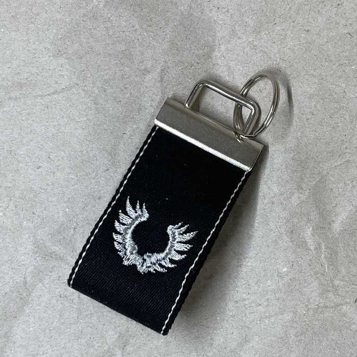 Edler Schlüsselanhänger mit Logostickerei Schwarze Ritter zu Kaltenberg – Bild 2