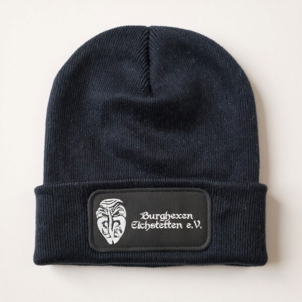 Original Patch Beanie mit Stick des Logos der Burghexen-Eichstetten e.V. – Bild 2