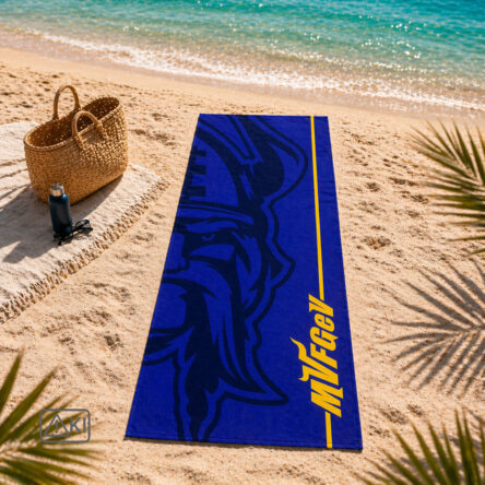 großes Badetuch der Minnesota Vikings Fans Germany in den Vereinsfarben mit Headmotiv und Kreativdesign